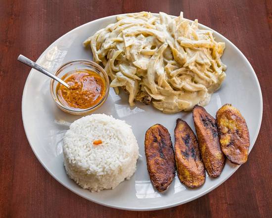 Yassa poulet marinade aux oignons et au citron