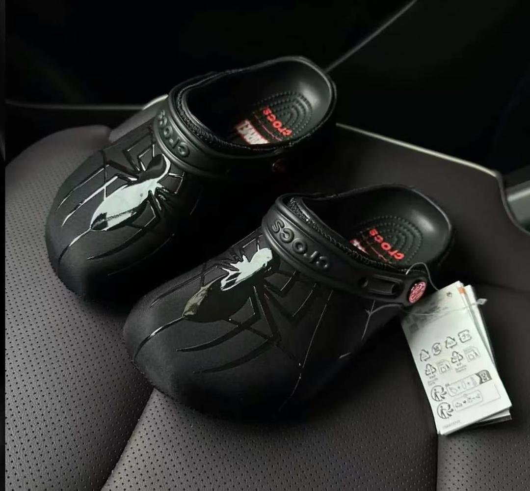 Crocs spider disponible a très bon prix