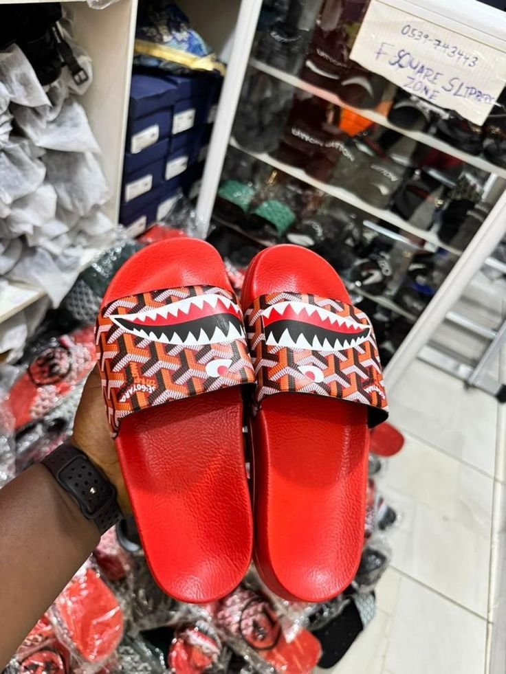 Sandales disponible Gucci,lanvin ... - 2