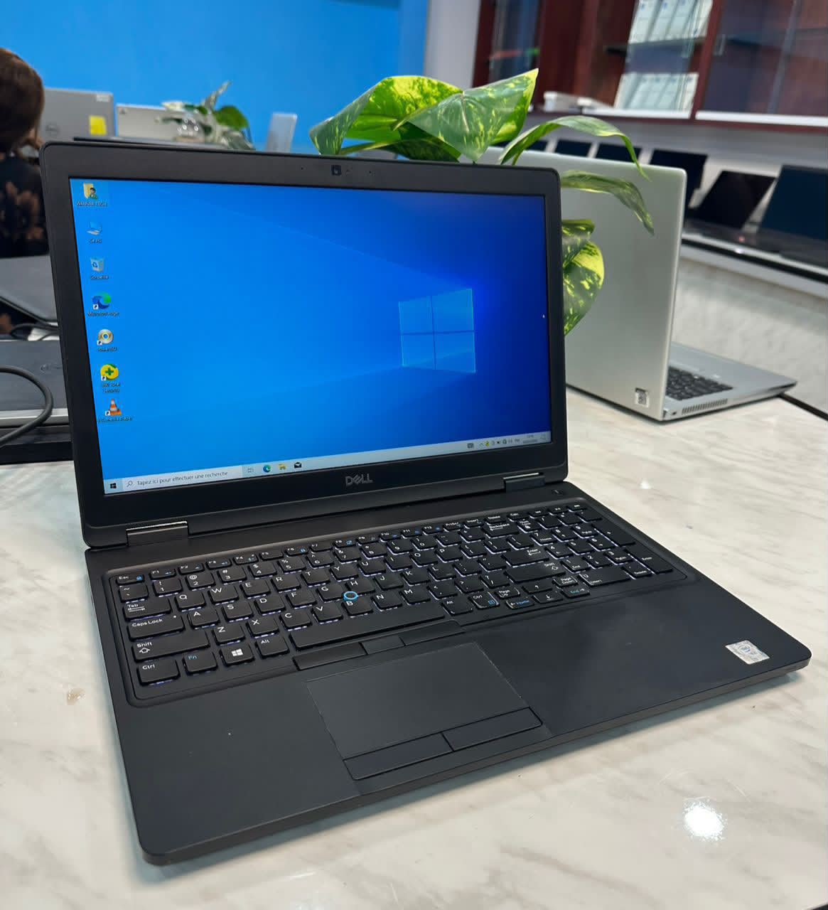 Dell latitude E5580 - 2