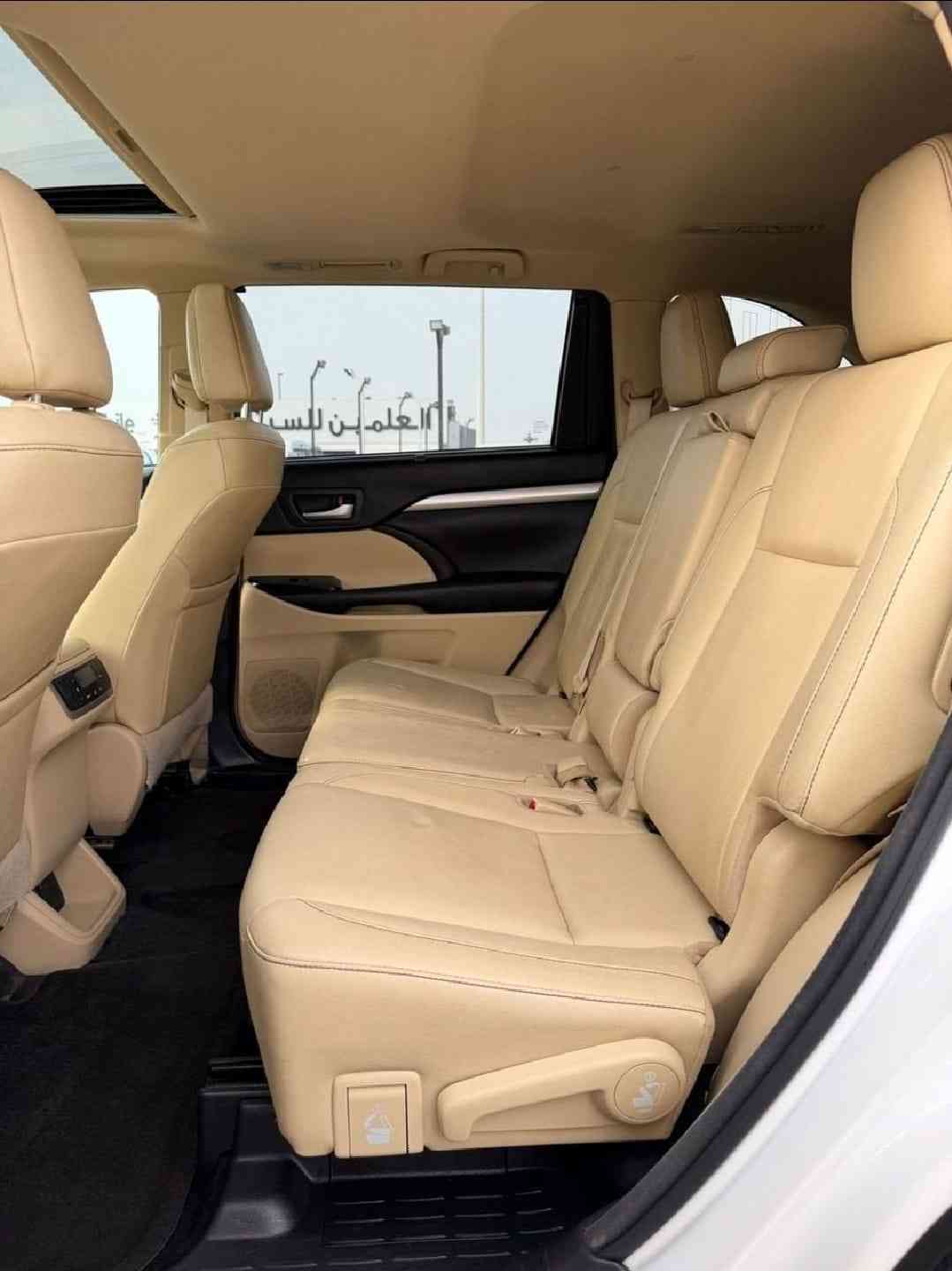 TOYOTA HIGHLANDER 2018 - 9