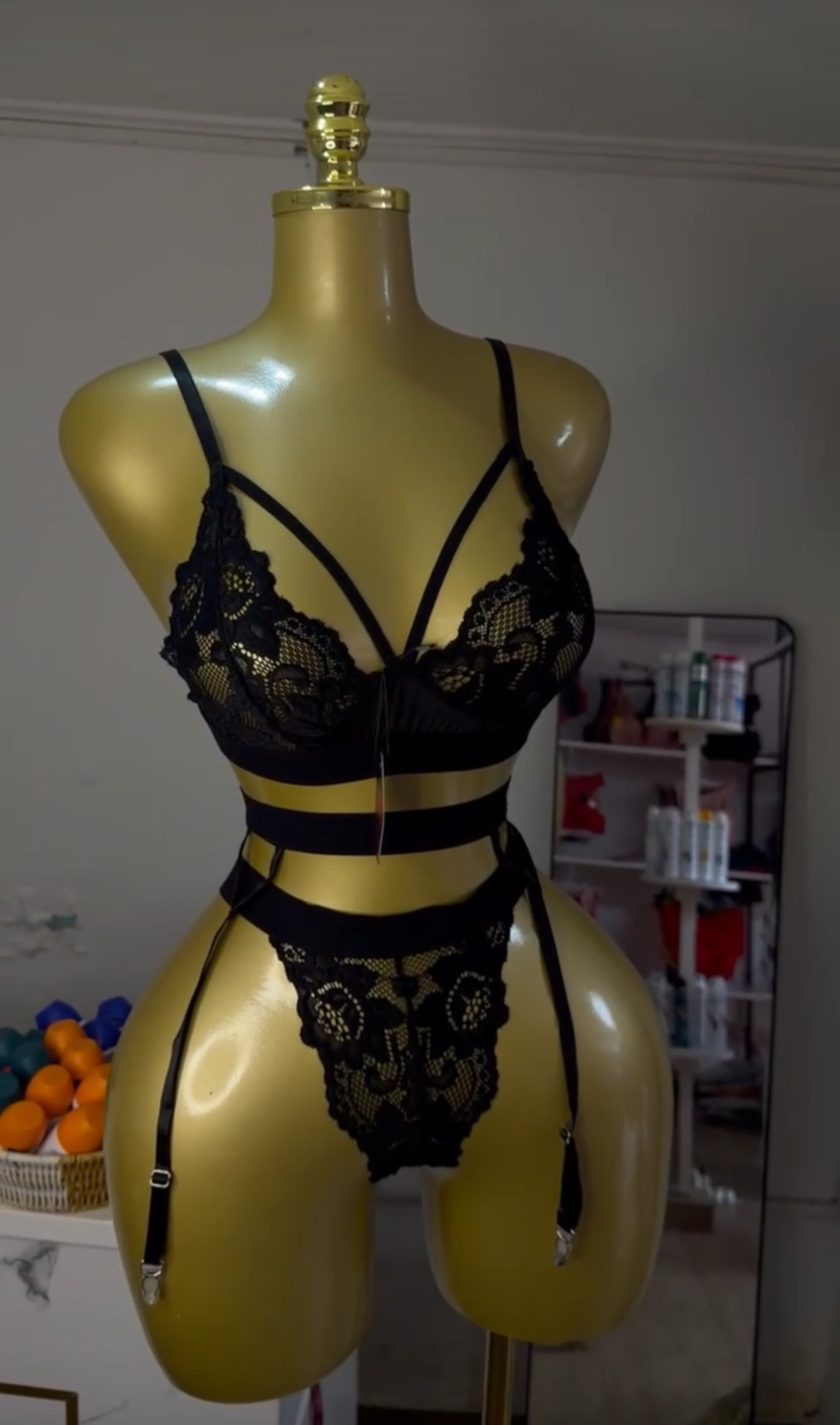 Lingerie, appareil électronique - 5
