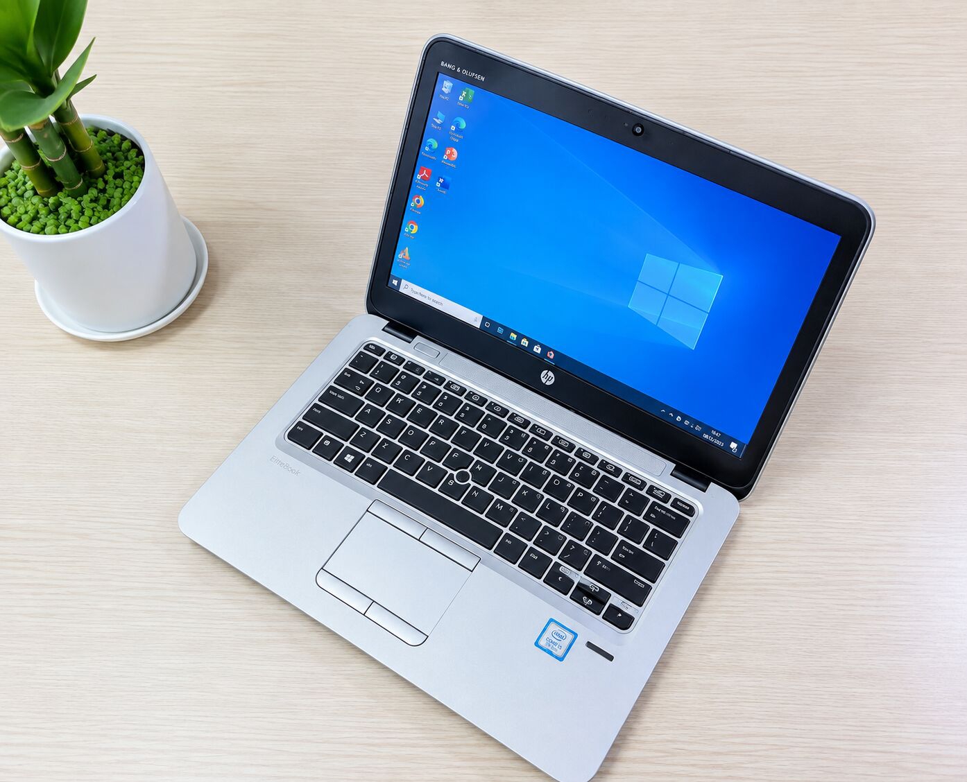 Pc HP EliteBook 820 ,G3-core i5 - 5