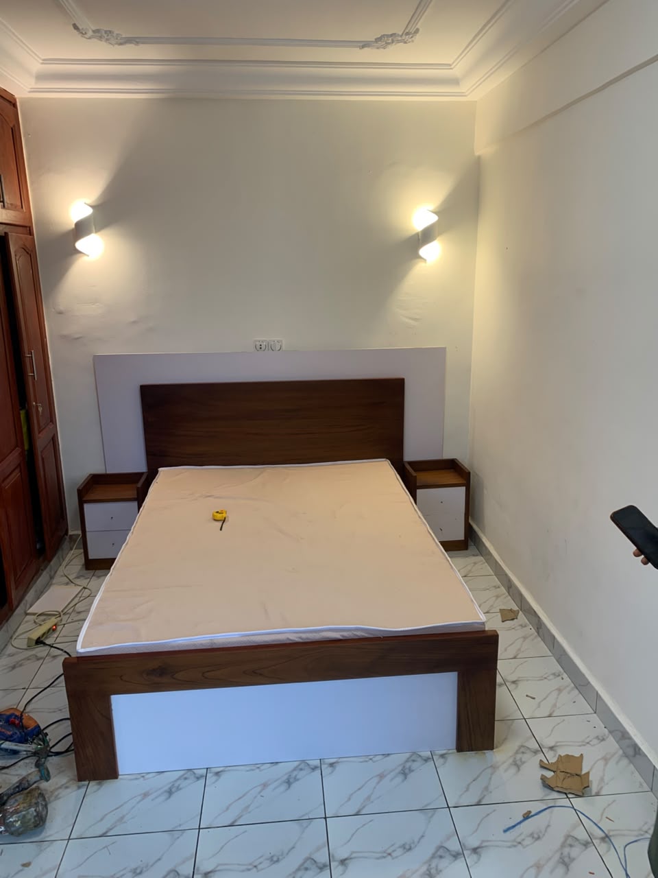 Lit Moderne 2 Places + 2 Chevets - Modèle Élégance Douala - 2