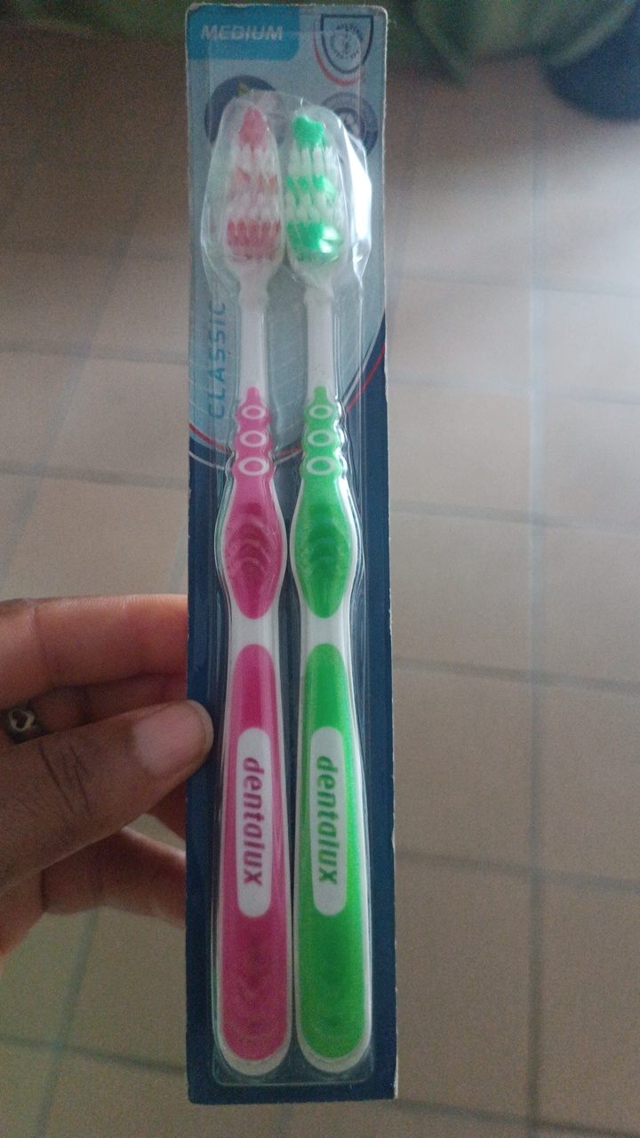 Brosses à dents adultes