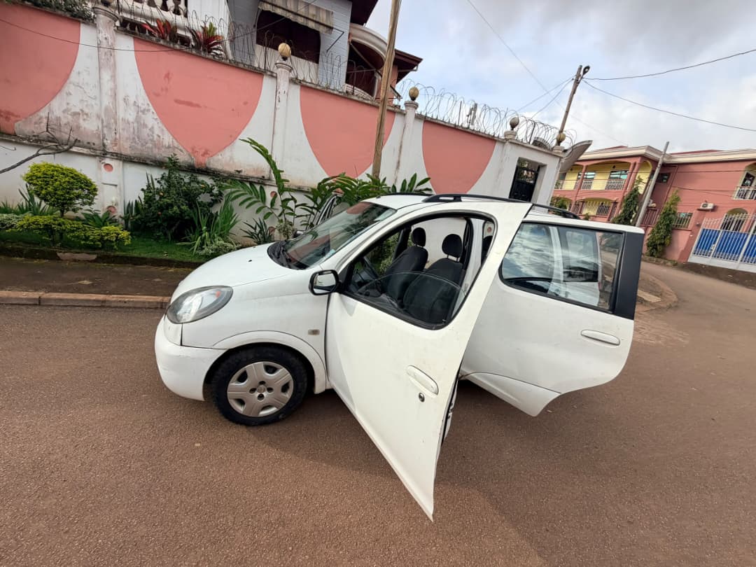 Yaris verso - 2
