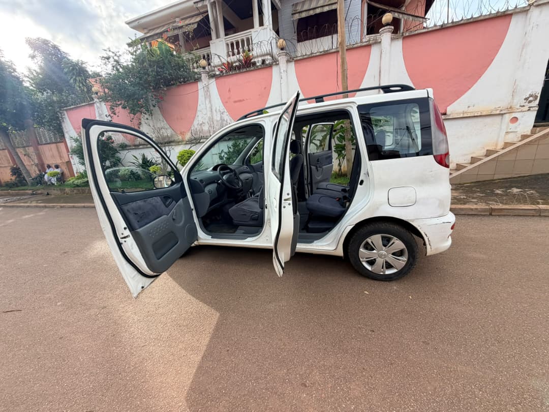 Yaris verso - 3