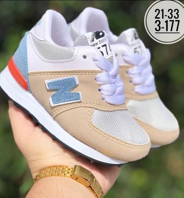 Arrivage de chaussures - 5