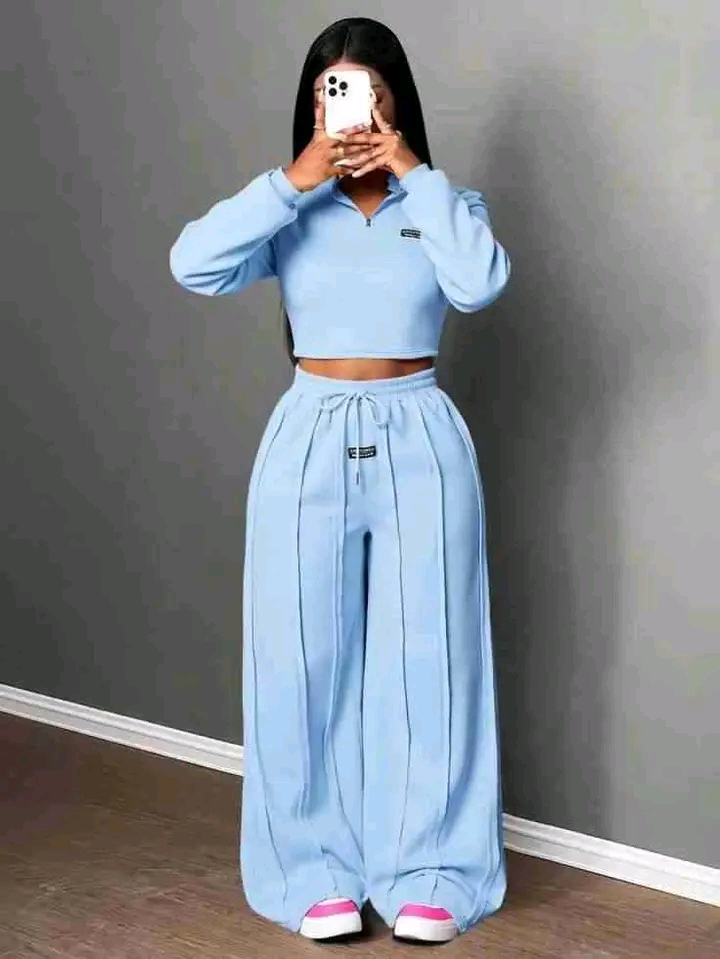 Vêtements pour les dames - 6