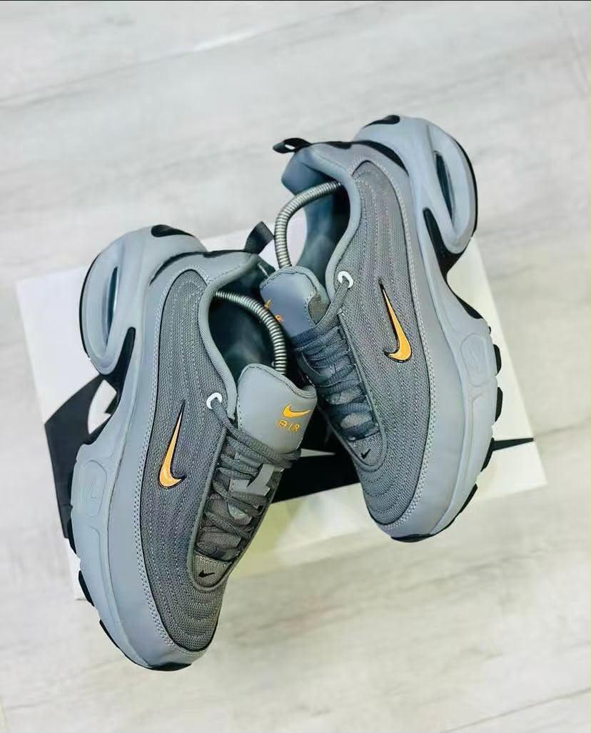 chaussures Nike original - 5