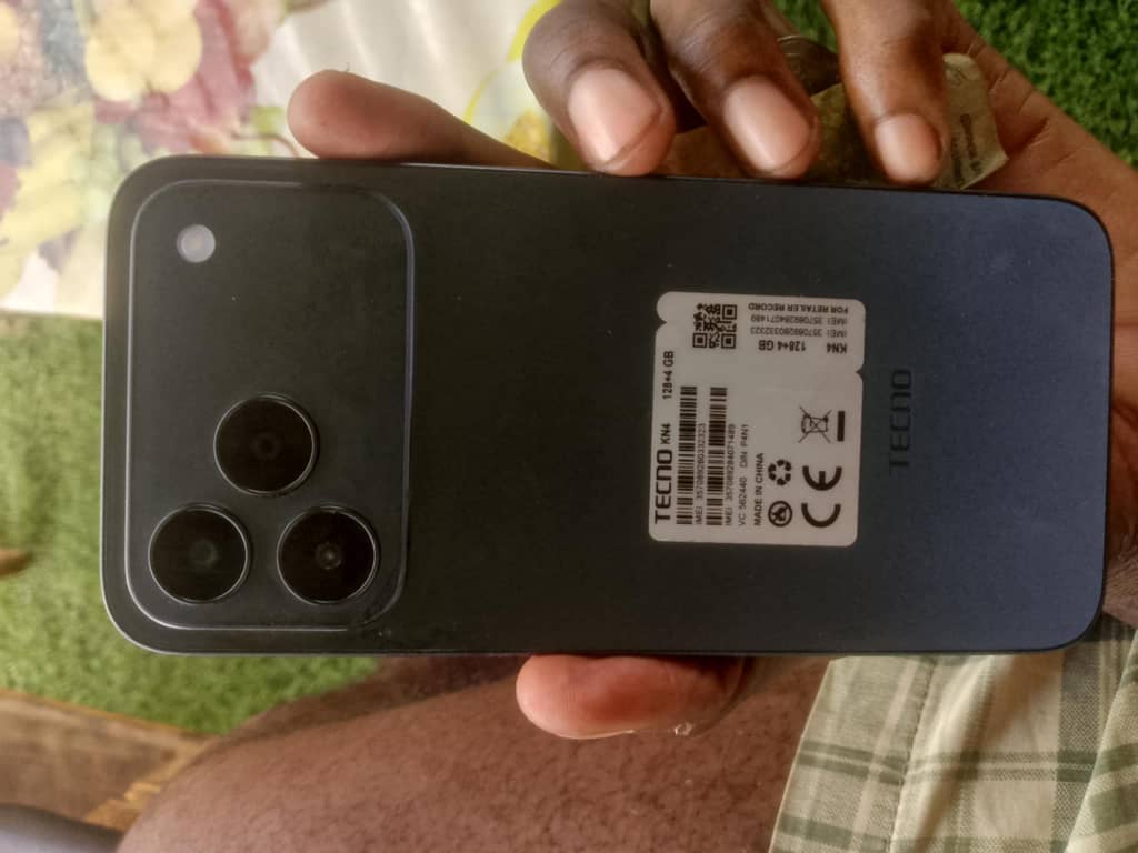 Tecno spark50 - 4