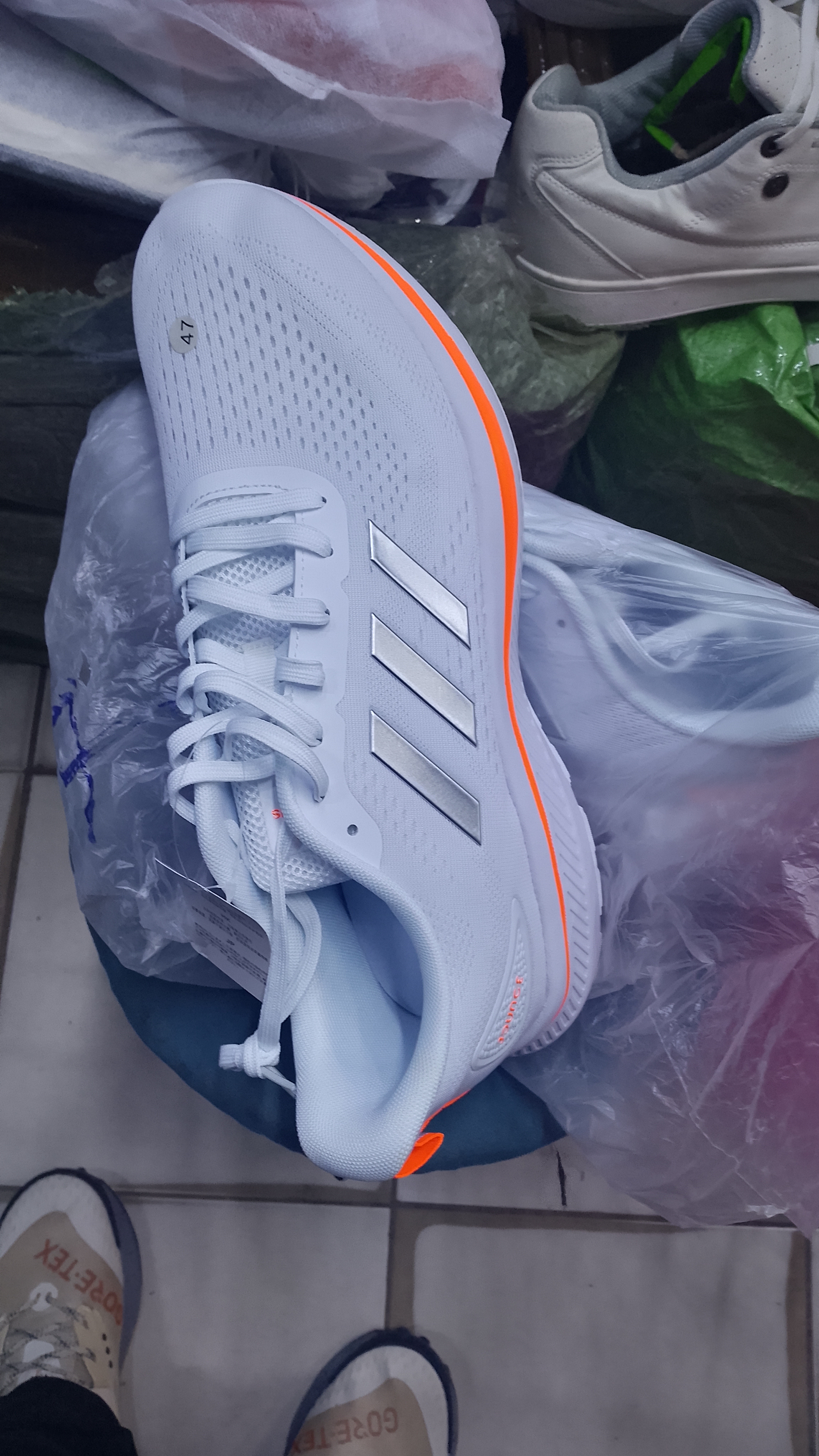 Tennis Adidas blanche/orange