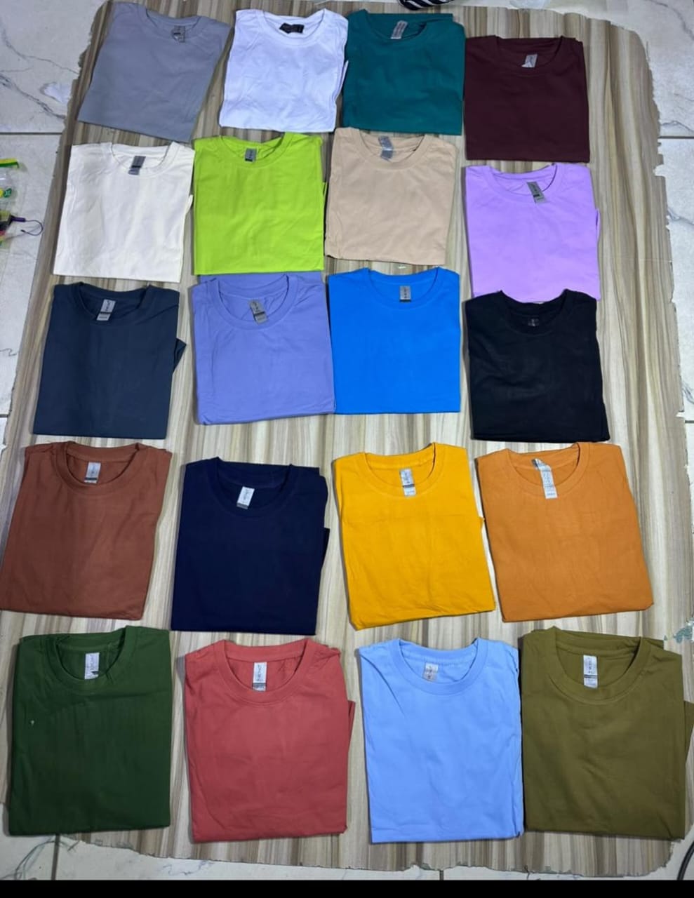 T-shirt no Name - 18