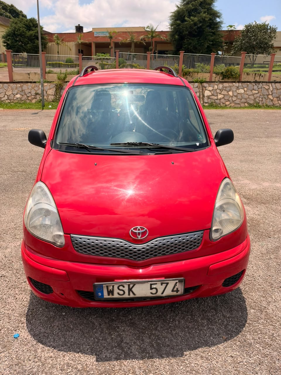 Toyota Yaris verso visible sur Yaoundé prix 2.9M - 2