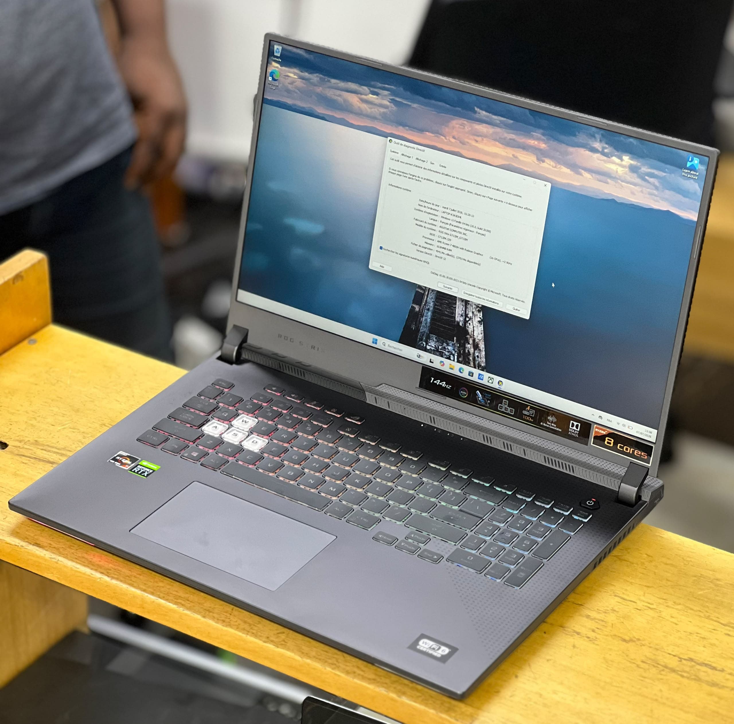 ASUS ROG Strix G713IM - 4