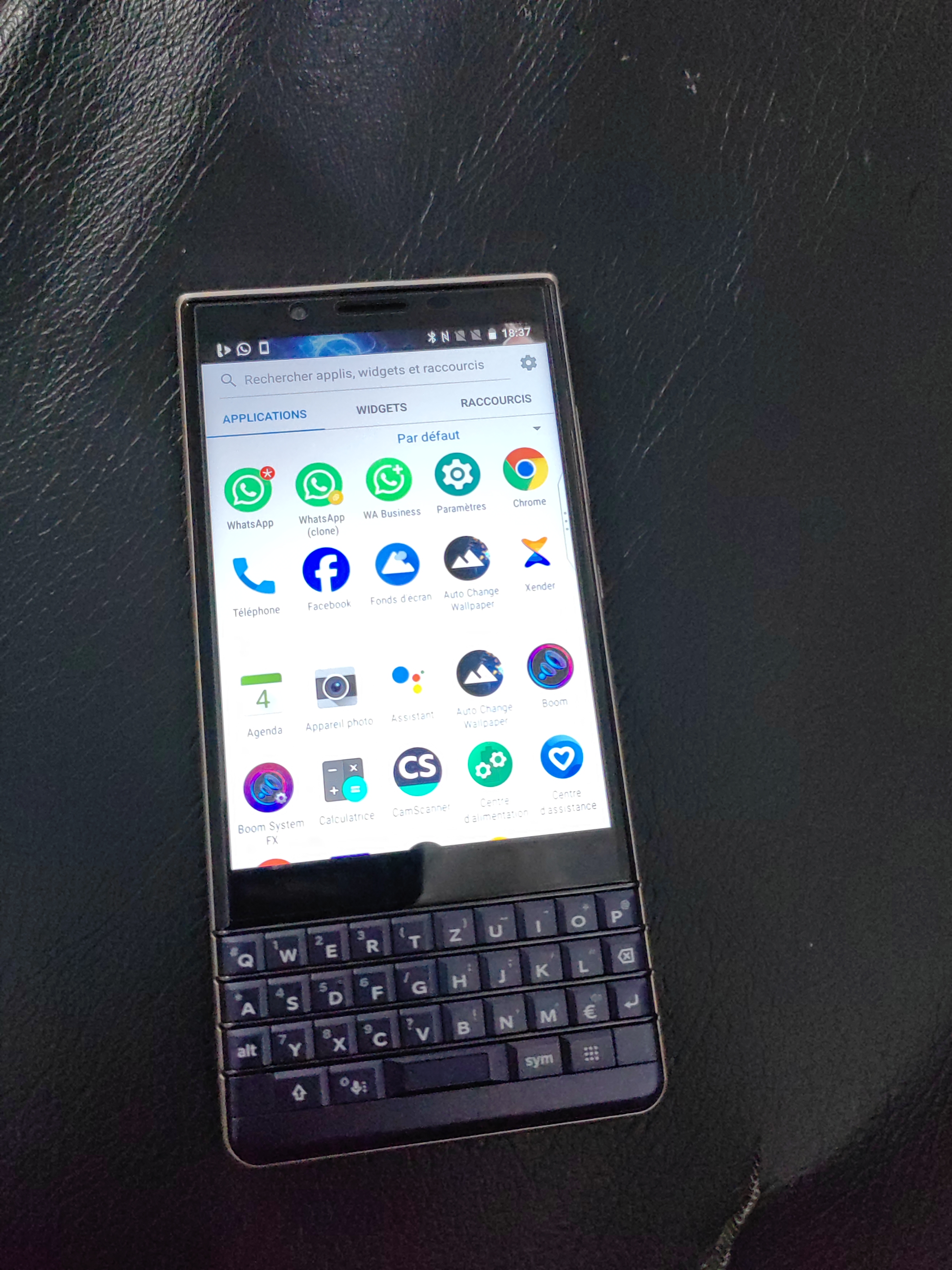 Blackberry key 2 - 3