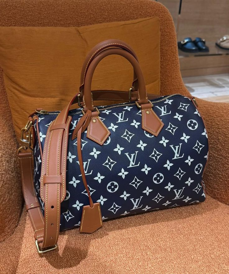 Gucci bags - 3