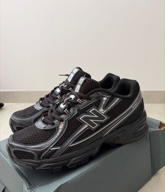 NEW BALANCE 740 - 2