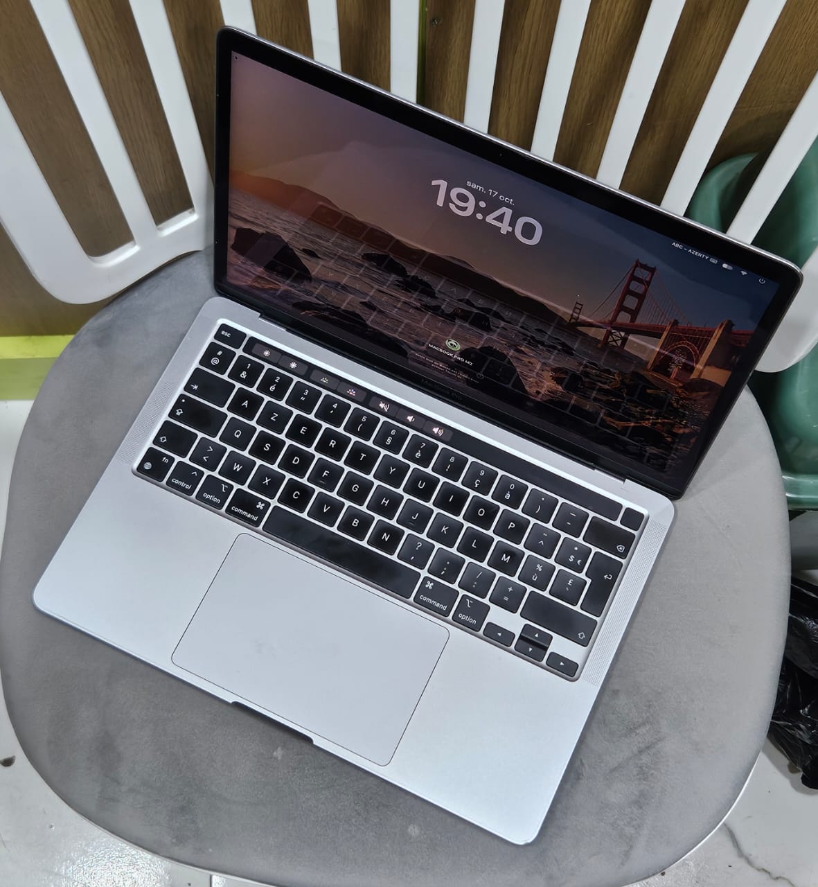 MacBook pro M2
