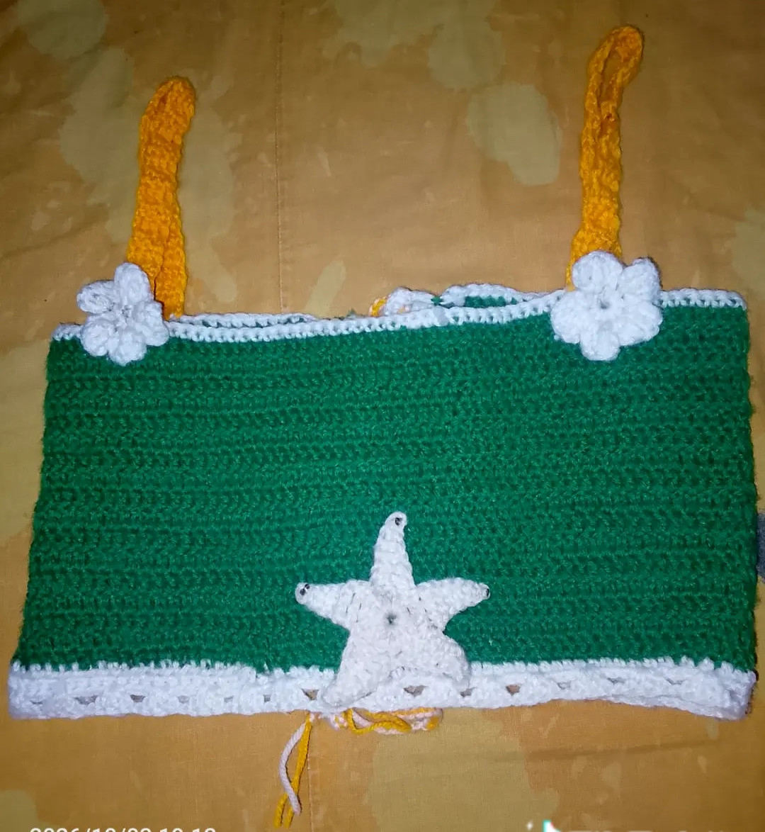 Brassière crochetée